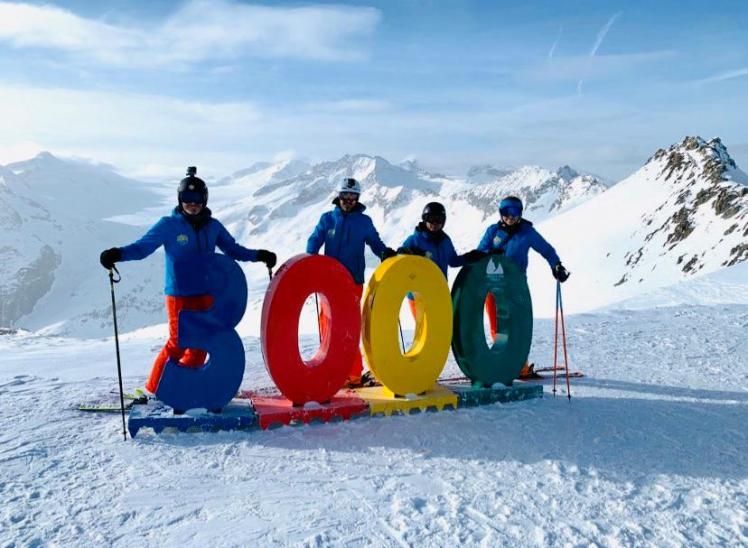 3000